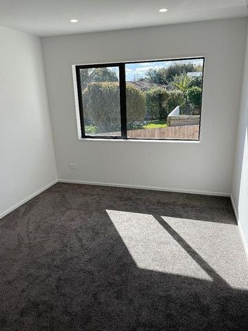 Near Brand New 3 Bedroom For Rent - Photo 5
