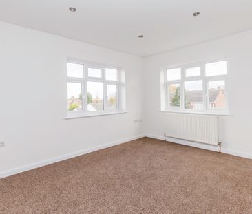 Flat 1, Falcon Court Stockett Lane, Maidstone, Coxheath, ME17 4FT - Photo 4