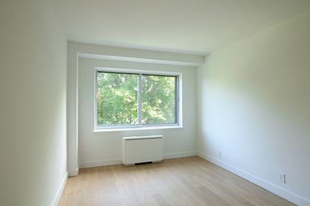 4555 Bonavista Avenue - Photo 5