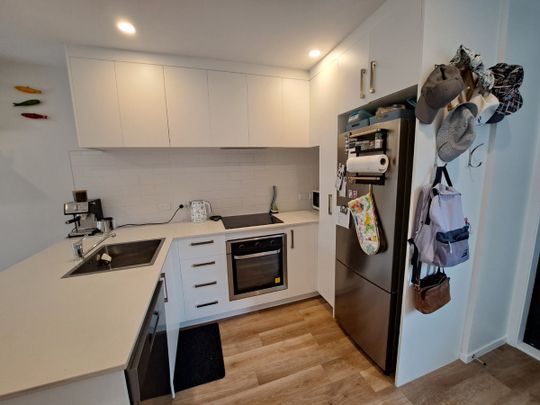 26 Tokai Place, Glen Eden - Photo 1