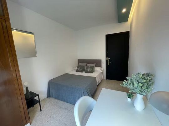 Calle Ciudad de Ronda, Sevilla, Andalusia 41004 - Photo 1