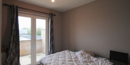 Appartement te huur in Zedelgem voor € 900 met 3 slaapkamers - Photo 2