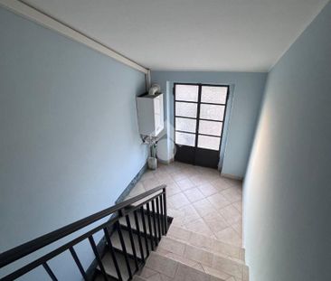 Porzione di trifamiliare in affitto - Photo 2