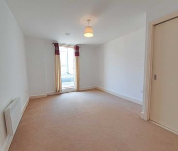 College Street, Ipswich - Photo 2