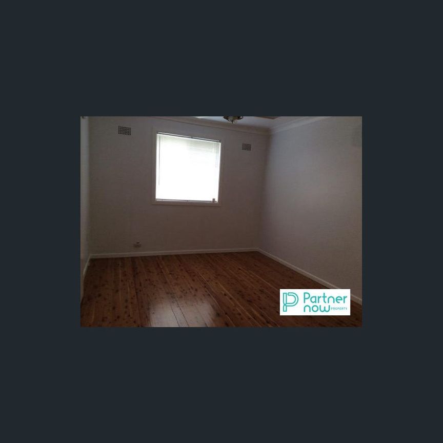 One-Bedroom Unit in Inner West - Photo 1