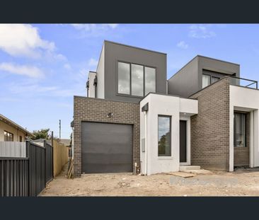 16 Alma Road, Hampton Park, Vic 3976 - Photo 1