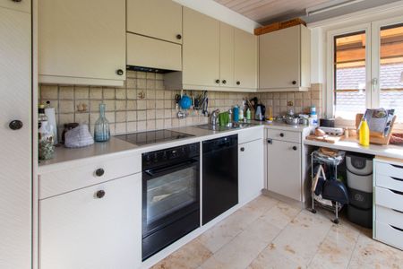 4.5-room apartment with balcony, fireplace and view of the Jura mountain range - Photo 5