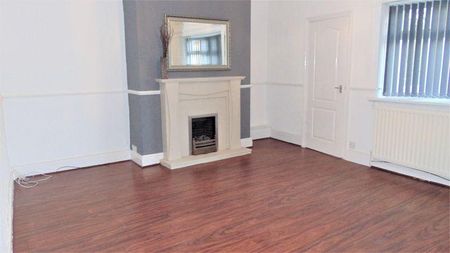3 bedroom terraced house to rent - Photo 2