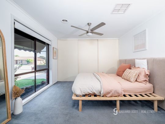 Updated 4 Bedroom Home - GV Health Precinct! - Photo 1