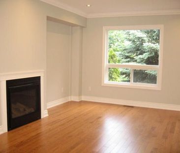 For Lease - 9 Formula Court, Toronto, Ontario - Photo 1