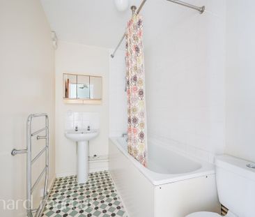 Dukes Avenue, New Malden - Photo 2