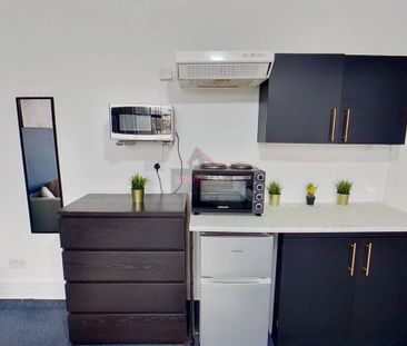 Studio to rent - Photo 6