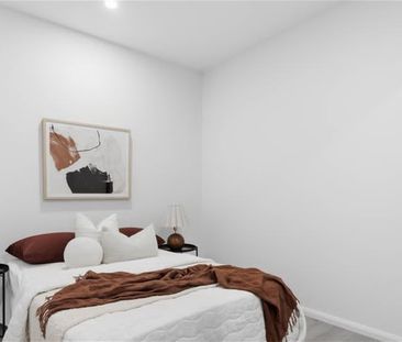 Contemporary Living with Space, Style and Convenience - Photo 4