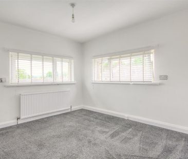 3 bedroom detached house to rent - Photo 4