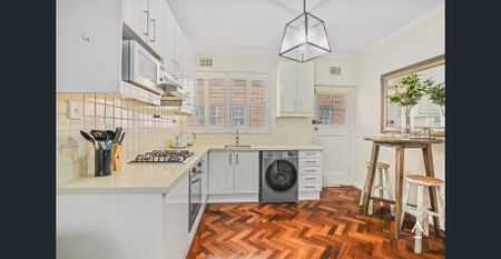 Neat & Tidy 2-Bedroom Unit in Kensington - Photo 4