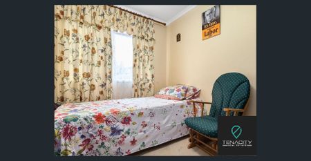 Spacious Family Home in a Fantastic Location - Photo 4