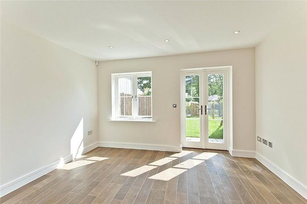 2 bedroom terraced house to rent - Photo 1