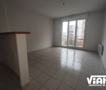 T2 DE 36 m² PROCHE PLACE DES CARMES - Photo 3