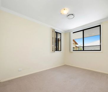 Spacious & Private Family Home in Prime Kelvin Grove Location - Photo 3