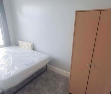 4 Bed Terraced House, Hanham Road, BS15 - Photo 5