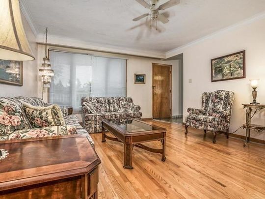 For Lease - 242 Fairglen Avenue, Toronto, Ontario - Photo 1