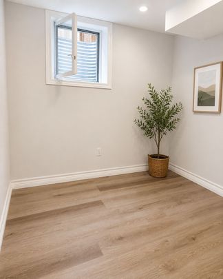 For Lease - 28 Leggott Avenue Unit# Lower, Barrie, Ontario - Photo 1