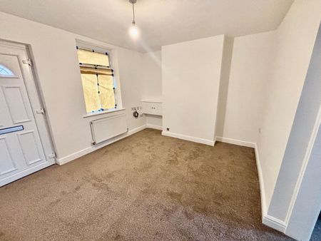 Dingle Lane, Winsford - Photo 4