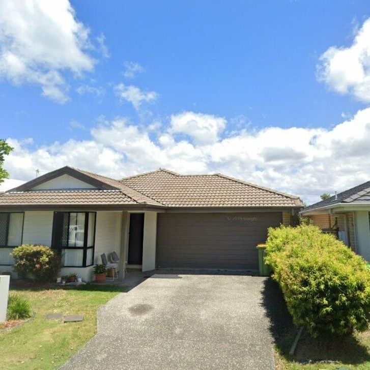 Modern 4 bedroom home with Air con. - Photo 2