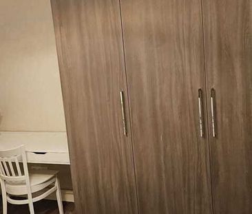 Warszawa, Mokotów, Obrzeżna - Photo 3