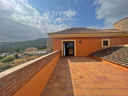 3 room luxury Villa for rent in Alhaurín de la Torre, Andalusia - Photo 2