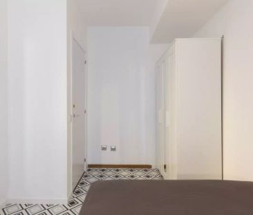 Room in a shared 9-bedroom apartment for rent in Colina. - Photo 2