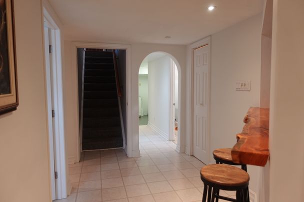 For Lease - 21 Maitland Drive, Barrie, Ontario - Photo 1