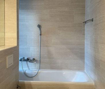 Bellinzona City Centre – Prestigious 5.5-Room Duplex Apartment | Be... - Photo 6