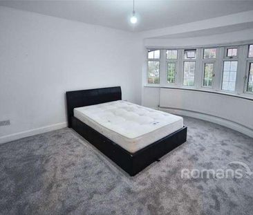 Cippenham Lane, Slough, Berkshire, SL1 - Photo 3