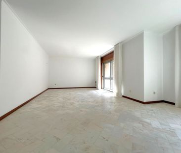 Apartamento T4 - Photo 2