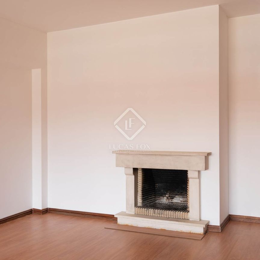 Excellent 4 Bedroom apartment for rent in Foz do Douro, Porto - Photo 1