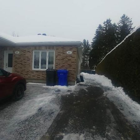 Lavaltrie maison jumelée 3 1/2 - Photo 4