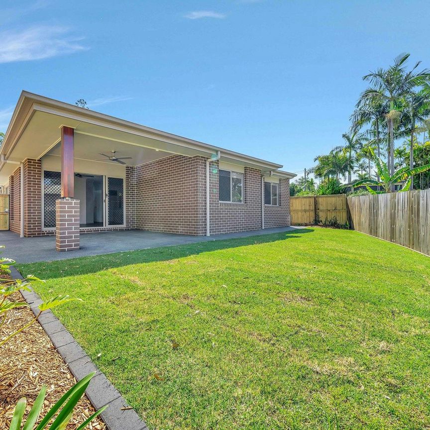 Perfect Family Home! - Photo 1