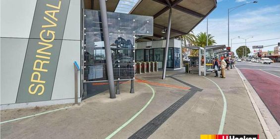 2 BEDROOM UNIT IN SPRINGVALE CENTRAL - Photo 3