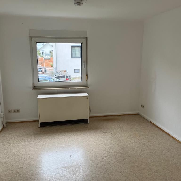 2-Zimmer-Wohnung in Erbach ab sofort zu vermieten ! - Photo 1