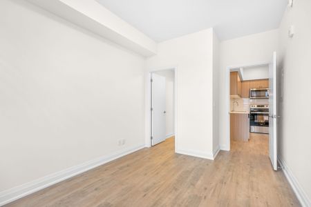 For Lease - 58 LAKESIDE Terrace Unit# 1106, Barrie, Ontario - Photo 2