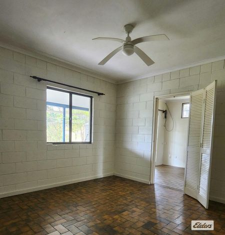 Neat and Tidy 2 bedroom home with rumpus - Photo 3