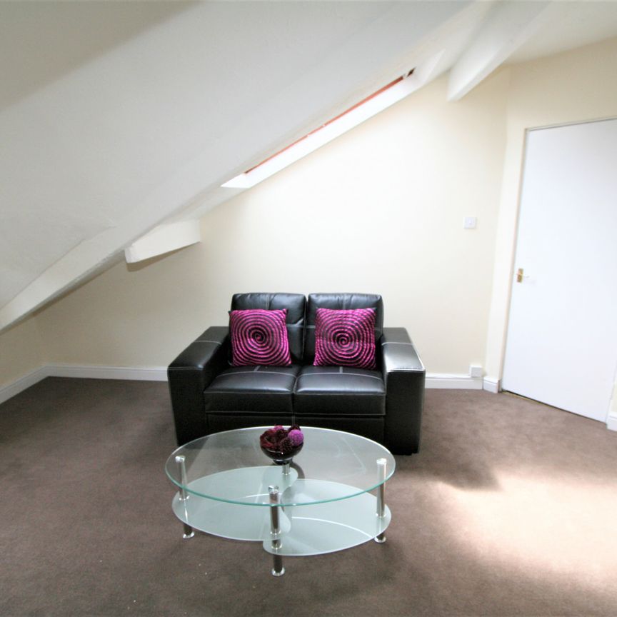 Flat 5, 207 HYDE PARK ROAD Leeds - LS6 1AH - Photo 1