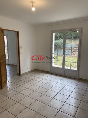 Location Maison 5 pièces 122m² ORGEVAL 78630 - Photo 2