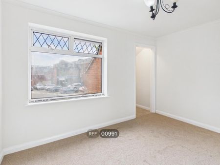 2 bedroom terraced house to rent - Photo 3