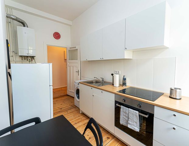 Wilhelmsruher Damm - Foto 1