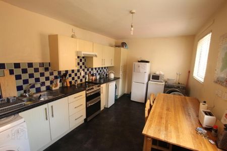 Camden Street, University Road, Belfast, BT9 6AU - Photo 3