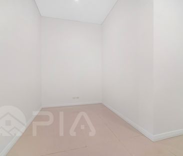 1 bedroom plus Study Apartment For lease! - Photo 2