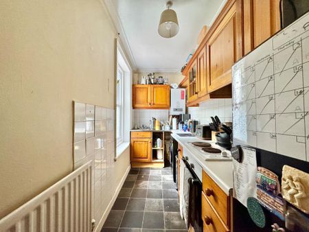 2 bedroom flat to rent - Photo 4