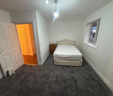 Plymouth Point, 1-3 Birch Lane, Longsight, Manchester, M13 0NW - Photo 5